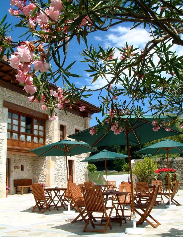 Hotel Aldama Golf Quintana de Llanes Exterior photo